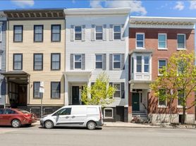 83 High St, Charlestown, MA