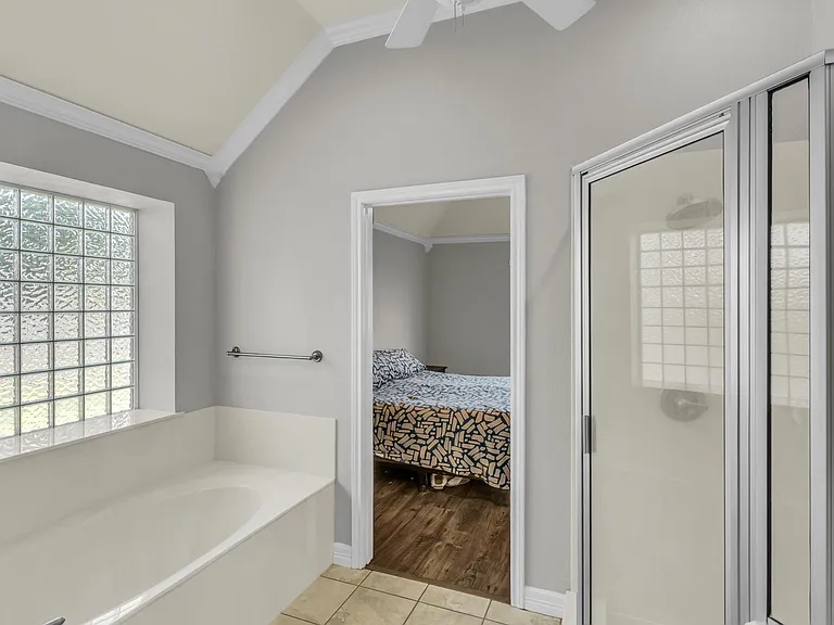 5613 Landsdown Dr — Photo 13