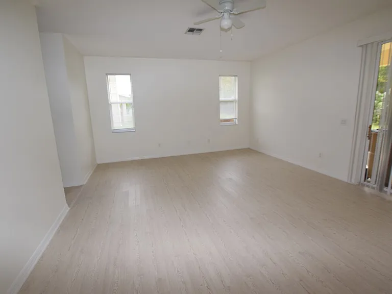 2604 Lutza Way — Photo 37