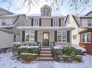 7136 Loubet St, Forest Hills, NY 11375