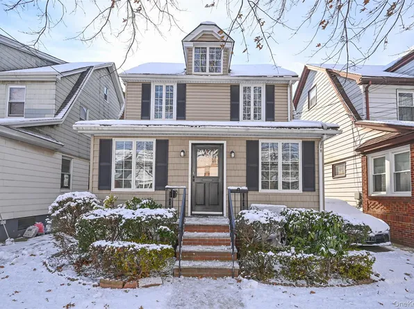 7136 Loubet Street, Forest Hills, NY 11375