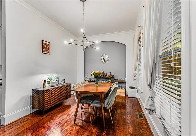 395 Laurent St NW #6 — Photo 4