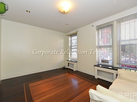 3rd image of 354 21st St #1A