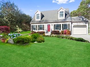 9 Pin Oak Path, East Quogue, NY 11942