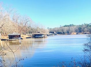 522 Table Mountain Trl, Sparta, GA 31087