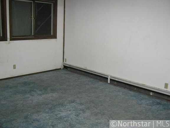 5th image of 415 Lark Avenue
