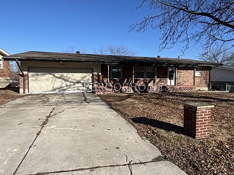 1st image of 11038 Saginaw Dr