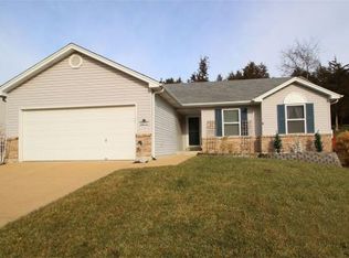 2275 Castlegate Dr, Imperial, MO 63052