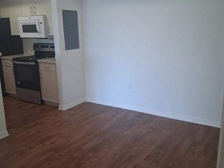 777 SW 111th Way #203 — Photo 2