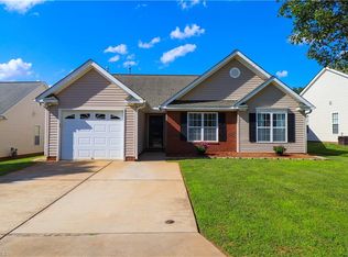 6114 Trotting Pl, Greensboro, NC 27405