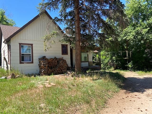 Charming Home on .35 acres on hillside