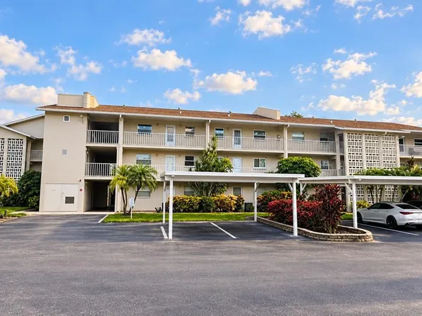 3981 MACEACHEN BOULEVARD #330, SARASOTA, FL 34233