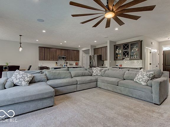 5th image of 6646 Clearwood Dr