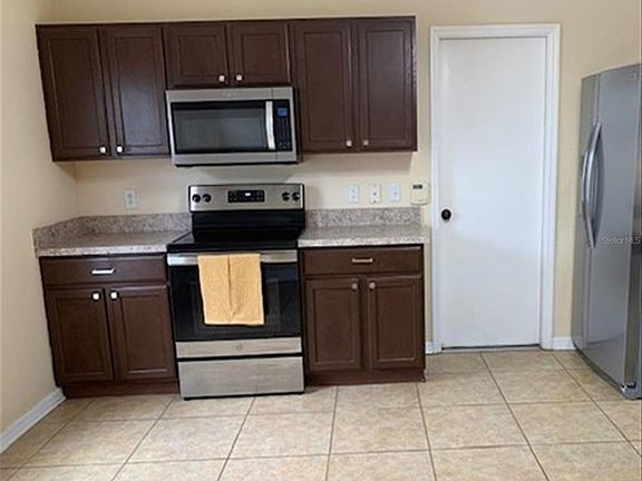 3rd image of 6209 Ansley St