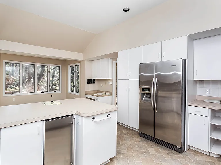 1103 Rolandvue Rd — Photo 3