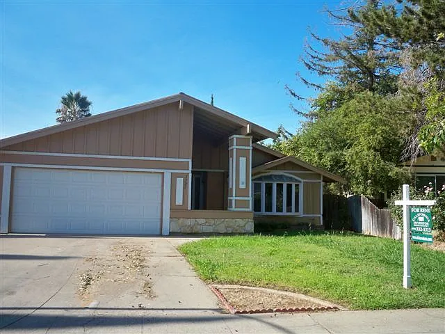 3328 Chiswell Way photo 1