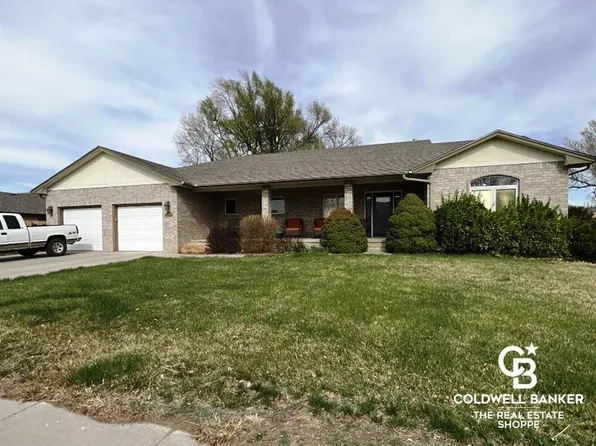 502 N Ingalls St, Lakin, KS 67860