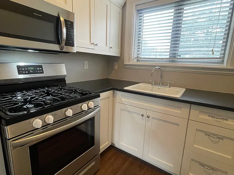 102 Union Ave SE #4 — Photo 7