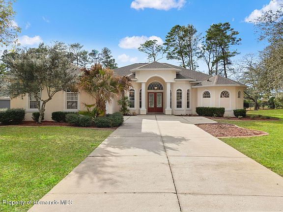 2nd image of 10077 Hernando Ridge Rd