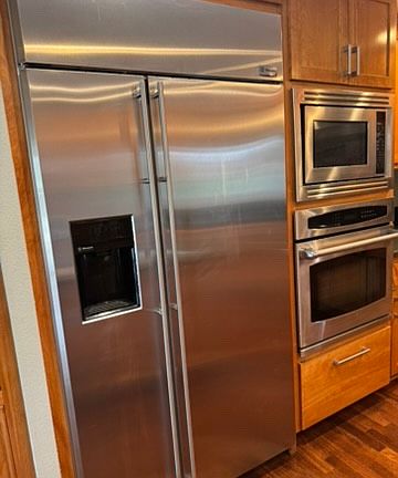 4th image of 13052 Earlham St