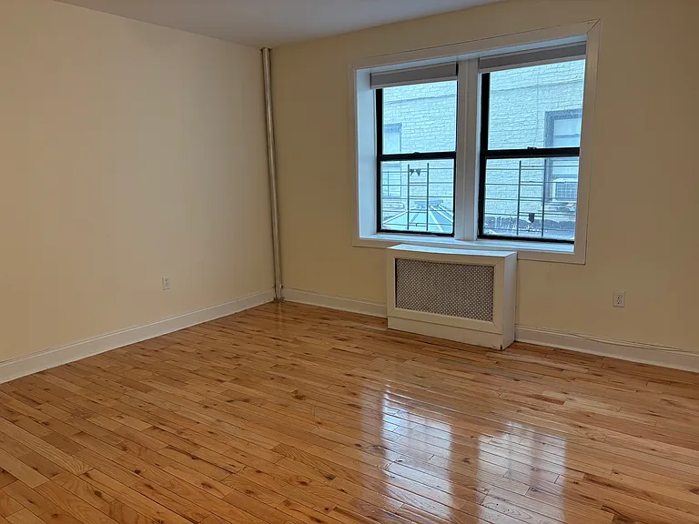 2-4 Berkeley Ave #2D — Photo 4