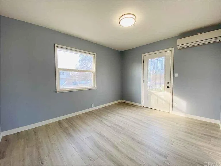 903 Campus Ave — Photo 17