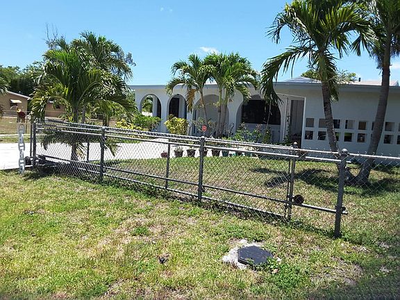 4th image of 2150 NW 27th St