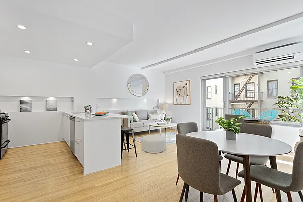 Sold by Compass | media 7