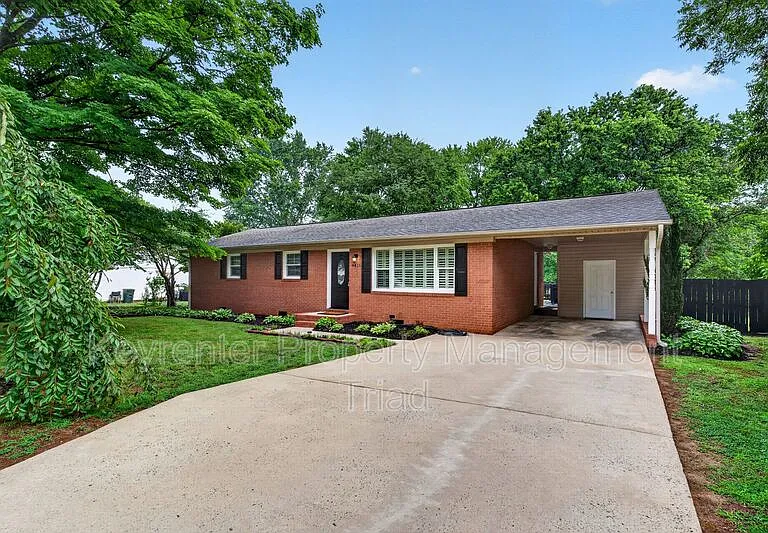 9415 Glen Cross Dr — Photo 27