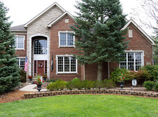 1968 Scenic Dr, Milford, MI 48380