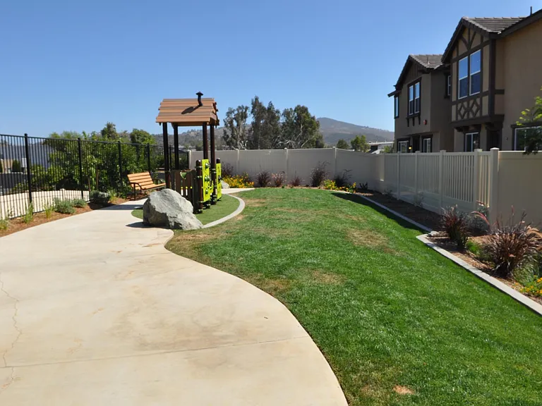 460 Prosperity Dr — Photo 22
