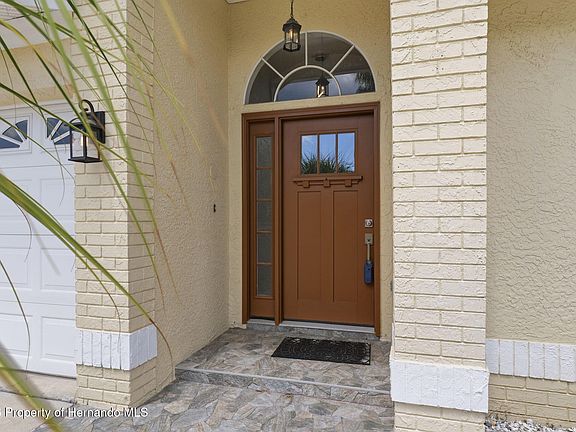 3rd image of 11421 Glenmont Dr
