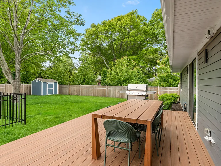 1480 Harbor Ln — Photo 41