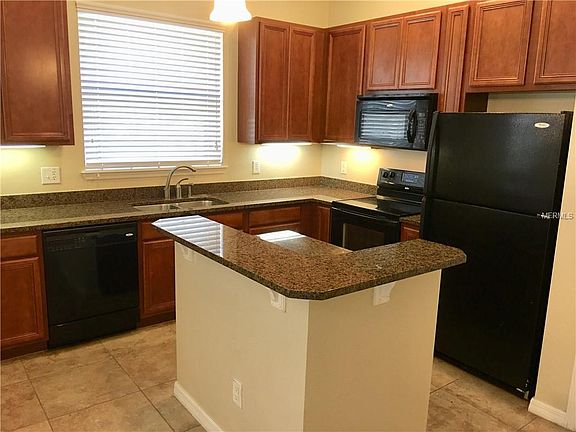 3rd image of 1208 Teton Dr