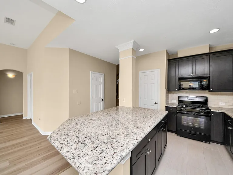 7030 Cornflower Ln — Photo 21