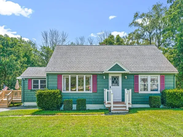 89 Loon Hill Rd, Dracut, MA 01826