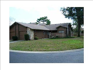 2nd image of 540 Albany Pl