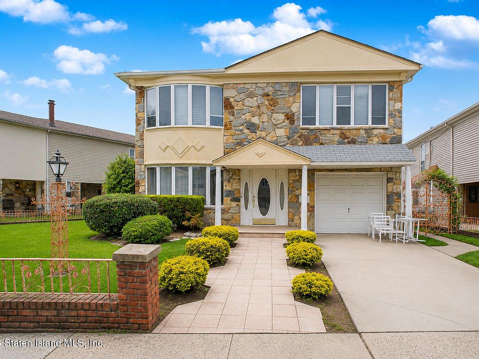 1st image of 92 Dawson Cir