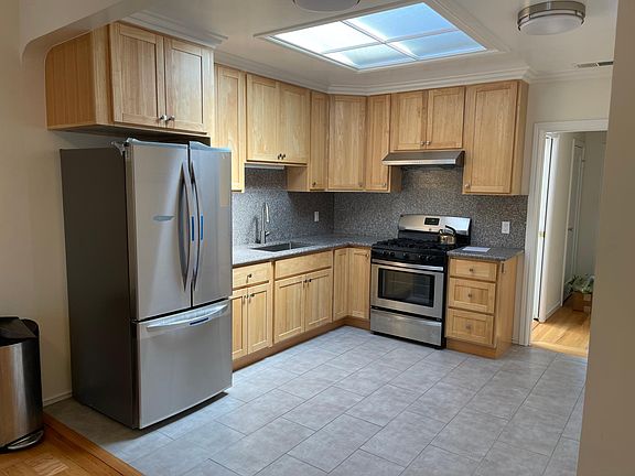 4th image of 30 Norton St