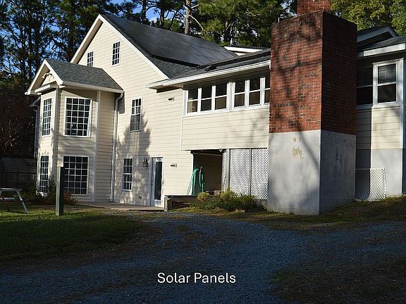 4th image of 555 N Ashe St