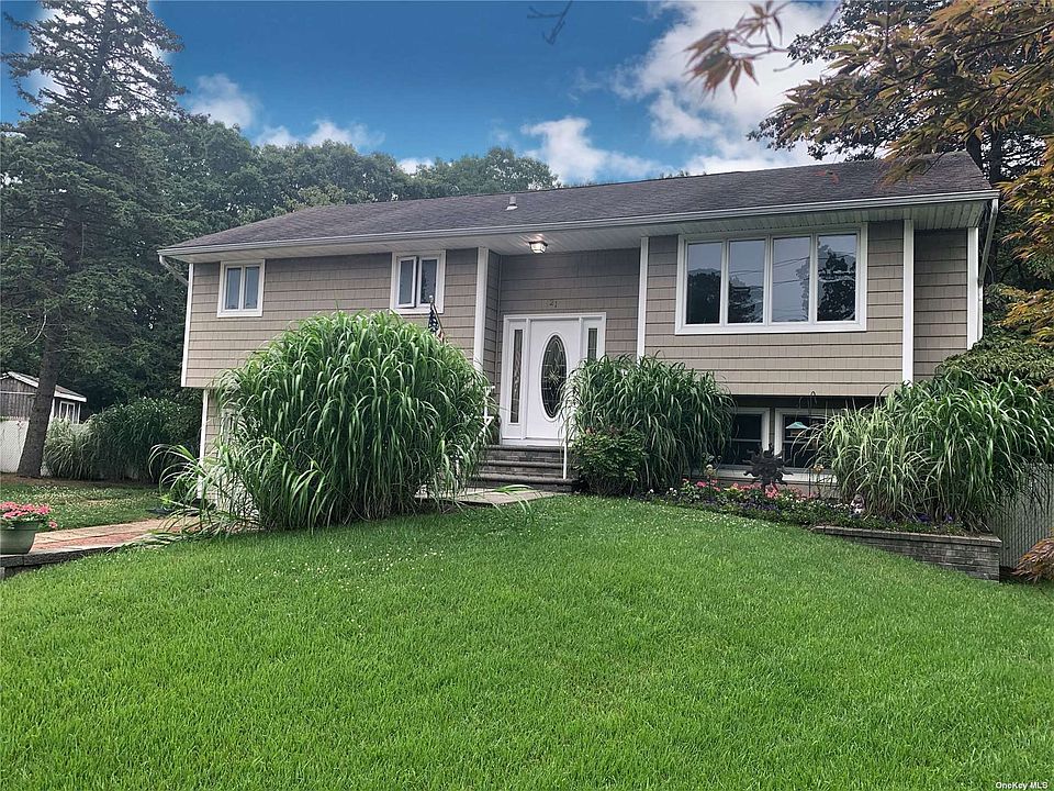 1st image of 21 Circle Dr E