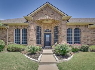 2701 Comanche Trl, Mansfield, TX 76063