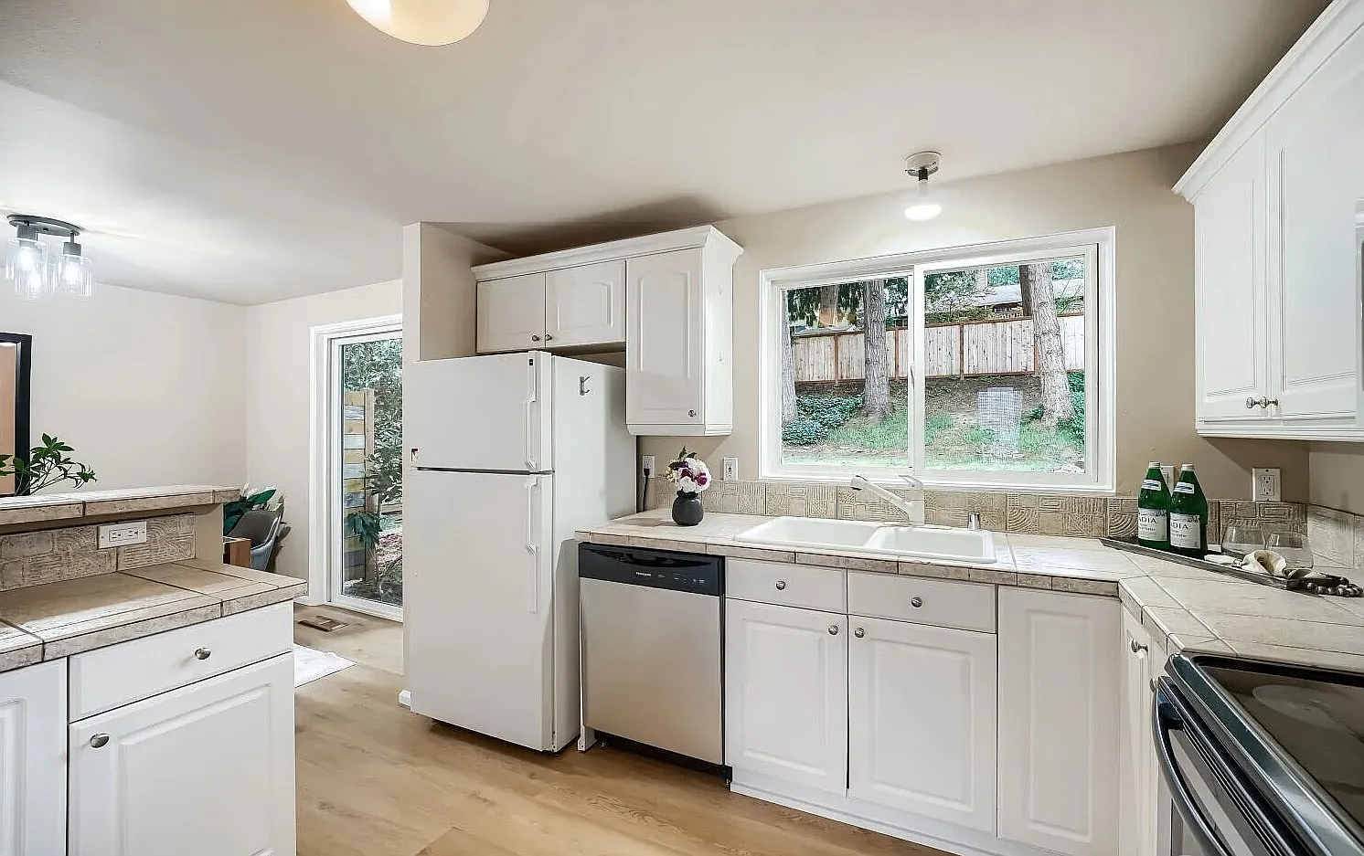 4 bed, 1690 sqft, $1,200 — Photo 4