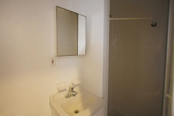 Rented by Citi-Village | media 23