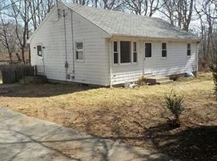 45 Otocki Ln, Tiverton, RI 02878