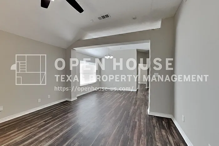 3 bed, 2.0 bath, 1436 sqft, $2,100 — Photo 4