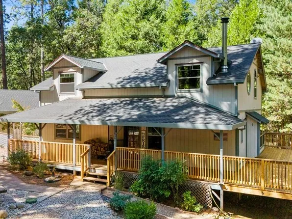 15640 Lakewood Ln, Grass Valley, CA 95945