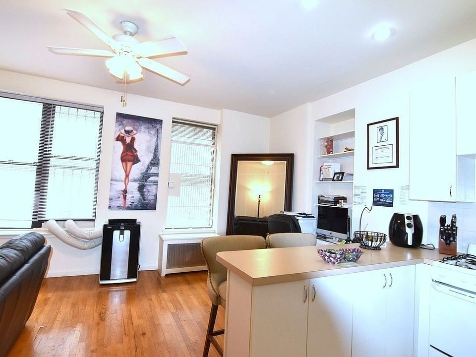 1st image of 60 W 75th St APT 3C