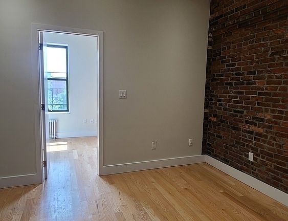 5th image of 19 Stanton St #51I