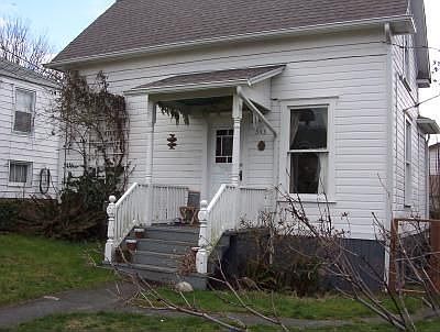 2nd image of 543 NE 83rd St